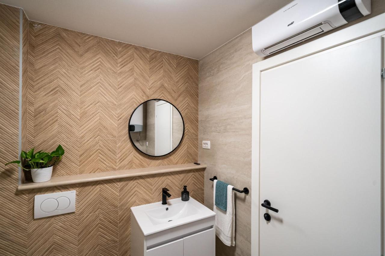 Apartments Nina & Paula - Apartment Nina Stikovica Luaran gambar